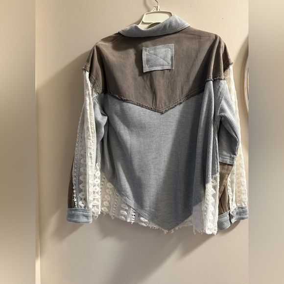 POL Brownish Button-Up Shirt/Shacket - Picture 4 of 9